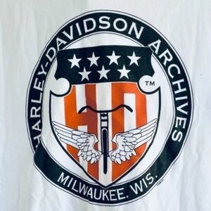 Harley Davidson Museum Milwaukee WI Tee Shirt XL White Made USA